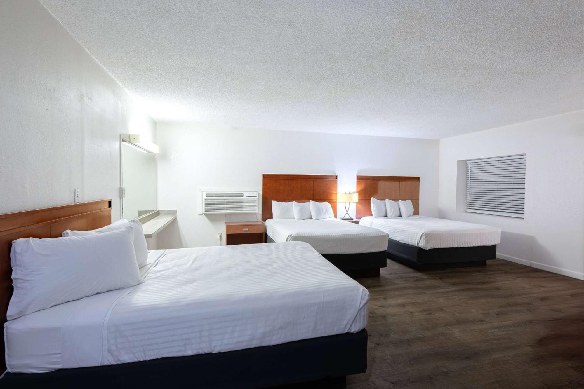 Travelodge By Wyndham Estalagem Parker